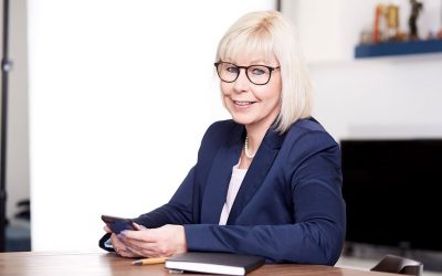 Der Beruf VollzeitMutter – Topmanagerin ohne Absicherung
